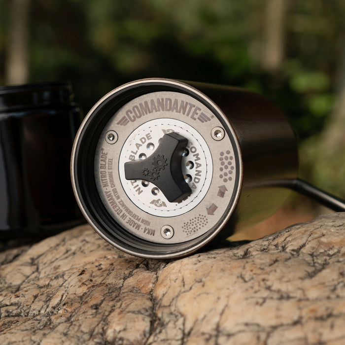 Comandante C40 Nitro Blade Coffee Grinder MK4 (Liquid Amber)
