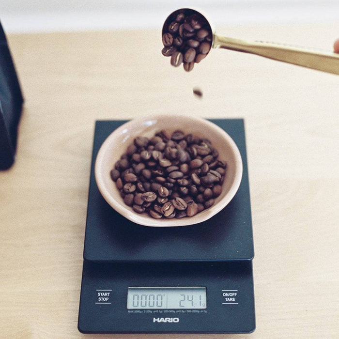 Hario V60 Drip Coffee Scale - Black with coffee beans