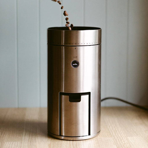 Best Coffee on X: 🚨 OFFER 🚨 Buy a Wilfa Svart Grinder and get a free  Hario Air Kettle.   / X